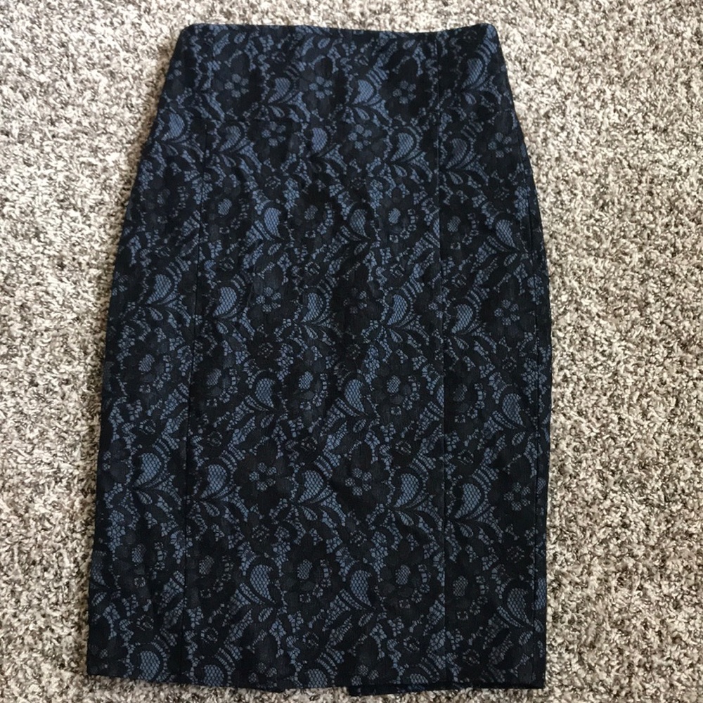 High waisted flower skirt